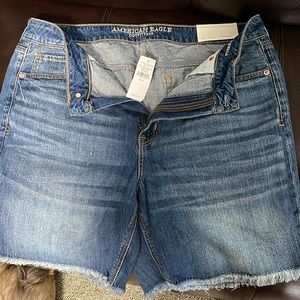 New with tags! American Eagle Outfitters woman’s bermuda shorts